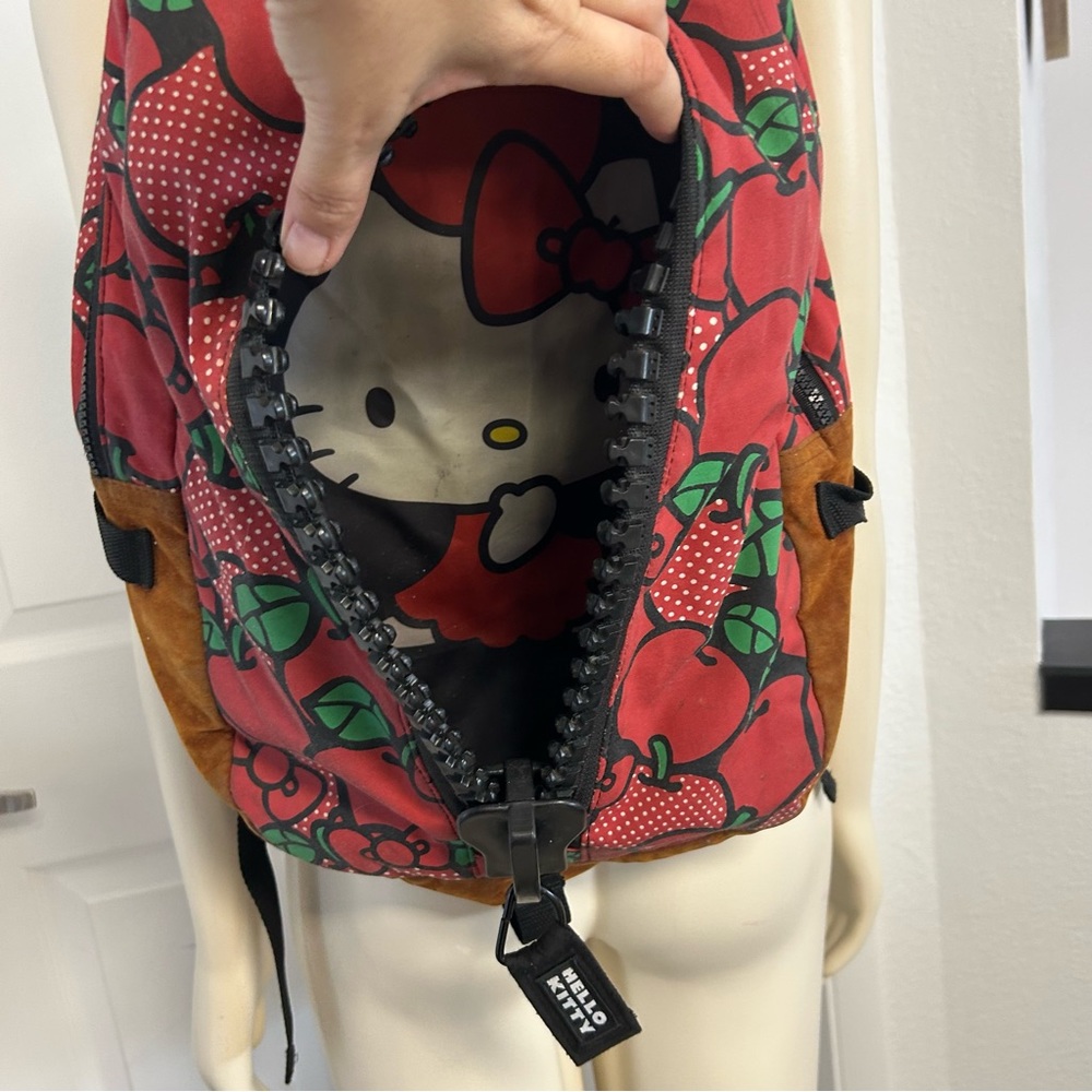 Hello Kitty X Ecomo‎ Red Apple Large Zipper Backpack RARE - Picture 2 of 13